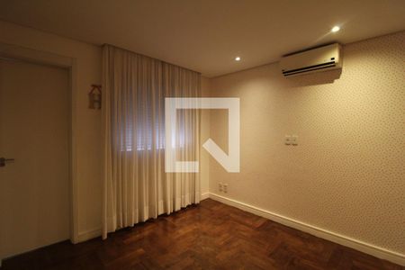 Apartamento à venda com 204m², 4 quartos e 4 vagasSuíte 3