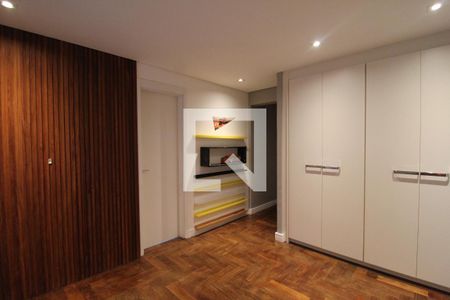 Apartamento à venda com 204m², 4 quartos e 4 vagasSuíte 2