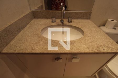 Apartamento à venda com 204m², 4 quartos e 4 vagasBanheiro da Suíte 3