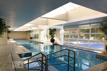 Apartamento à venda com 204m², 4 quartos e 4 vagasPiscina