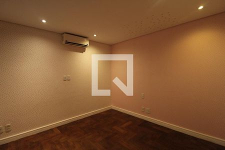 Apartamento à venda com 204m², 4 quartos e 4 vagasSuíte 3