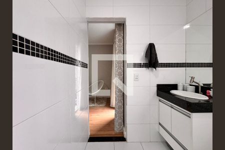 Casa à venda com 156m², 3 quartos e 3 vagasBanheiro da Suíte