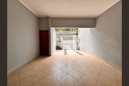 Casa à venda com 156m², 3 quartos e 3 vagasGaragem
