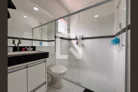 Casa à venda com 156m², 3 quartos e 3 vagasBanheiro da Suíte