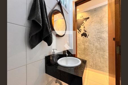 Casa à venda com 156m², 3 quartos e 3 vagasLavabo