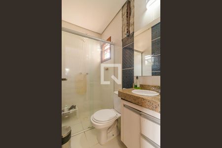 Casa à venda com 178m², 3 quartos e 2 vagasBanheiro