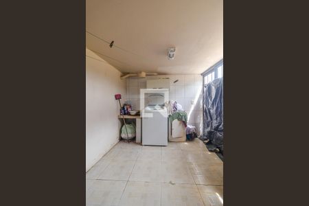 Casa à venda com 178m², 3 quartos e 2 vagasÁrea de serviço