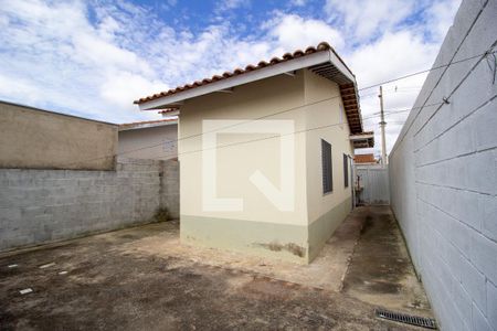 Casa de condomínio para alugar com 48m², 2 quartos e 2 vagasQuintal