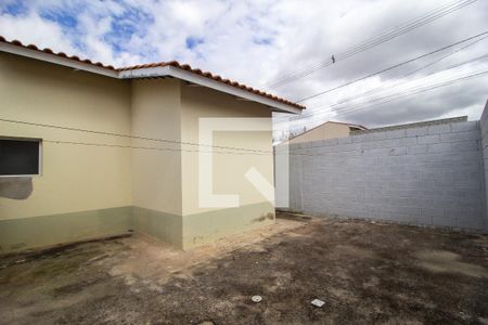 Casa de condomínio para alugar com 48m², 2 quartos e 2 vagasQuintal