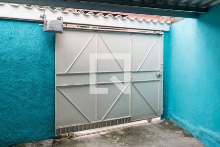 Casa para alugar com 90m², 2 quartos e 1 vagaÁrea comum - Portão automático