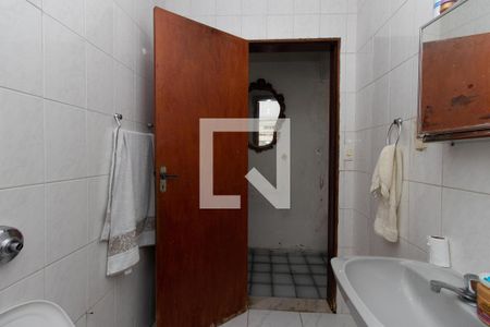 Casa à venda com 125m², 3 quartos e 2 vagasBanheiro