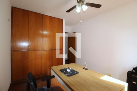Apartamento à venda com 142m², 4 quartos e 2 vagasQuarto 1