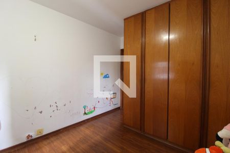 Apartamento à venda com 142m², 4 quartos e 2 vagasQuarto 2 - Suíte 1