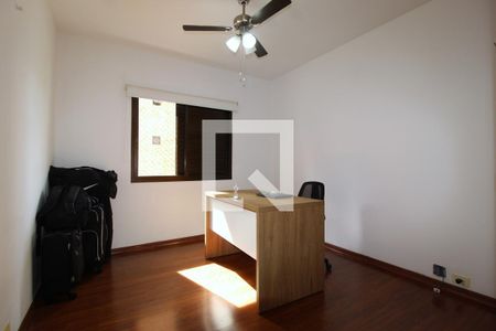 Apartamento à venda com 142m², 4 quartos e 2 vagasQuarto 1