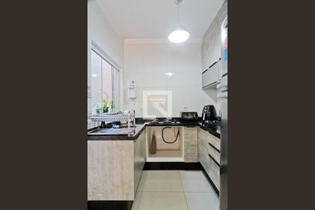 Casa de condomínio à venda com 86m², 2 quartos e 2 vagasCozinha