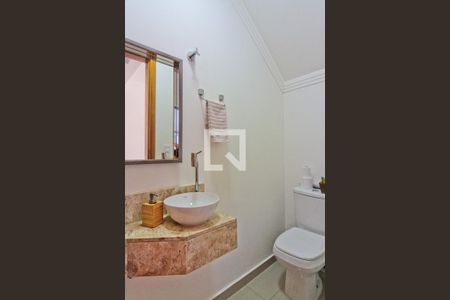 Casa de condomínio à venda com 86m², 2 quartos e 2 vagasLavabo