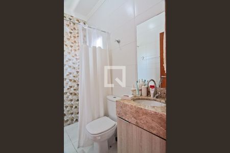 Casa de condomínio à venda com 86m², 2 quartos e 2 vagasBanheiro da Suíte 1