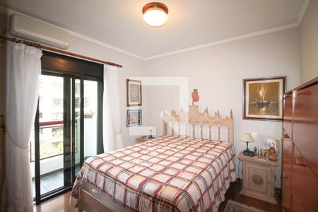 Apartamento à venda com 125m², 3 quartos e 2 vagas Apartamento à venda com 125m², 3 quartos e 2 vagasSuíte