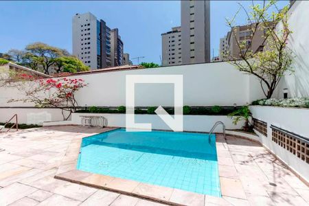 Apartamento à venda com 125m², 3 quartos e 2 vagas Apartamento à venda com 125m², 3 quartos e 2 vagasÁrea comum - Piscina