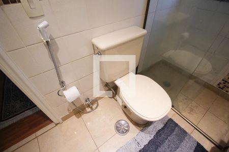 Apartamento à venda com 125m², 3 quartos e 2 vagas Apartamento à venda com 125m², 3 quartos e 2 vagasBanheiro da Suíte