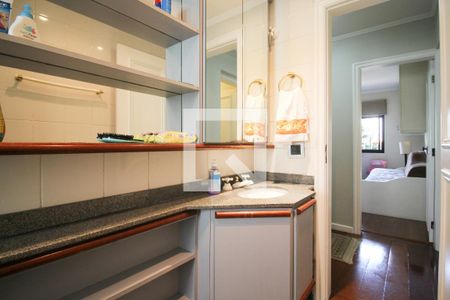 Apartamento à venda com 125m², 3 quartos e 2 vagas Apartamento à venda com 125m², 3 quartos e 2 vagasBanheiro