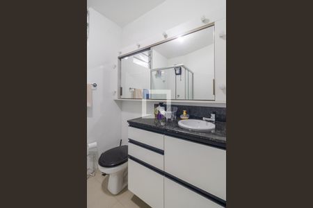 Apartamento à venda com 68m², 2 quartos e sem vagaBanheiro