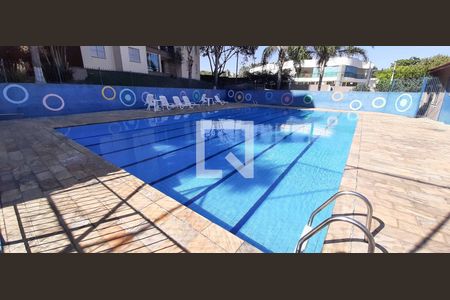 Apartamento para alugar com 56m², 2 quartos e 1 vaga Apartamento para alugar com 56m², 2 quartos e 1 vagaÁrea comum - Piscina