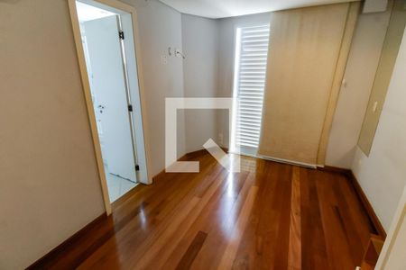 Apartamento para alugar com 199m², 3 quartos e 4 vagas Apartamento para alugar com 199m², 3 quartos e 4 vagasSuíte 3