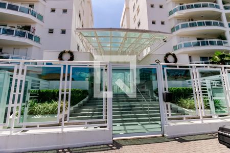 Apartamento para alugar com 199m², 3 quartos e 4 vagas Apartamento para alugar com 199m², 3 quartos e 4 vagasFachada e portaria