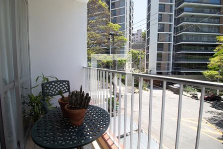 Varanda de apartamento à venda com 4 quartos, 113m² em Sumaré, São Paulo