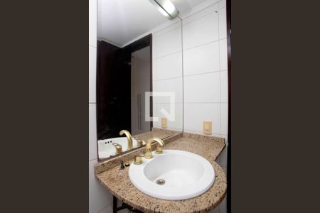 Apartamento à venda com 153m², 4 quartos e 2 vagasBanheiro Quarto 1 Suíte