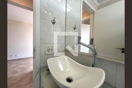 Apartamento para alugar com 63m², 2 quartos e 2 vagasBanheiro 