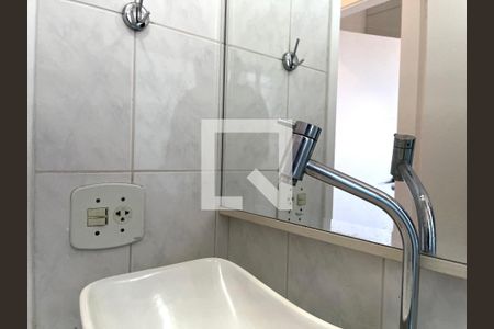 Apartamento para alugar com 63m², 2 quartos e 2 vagasBanheiro 