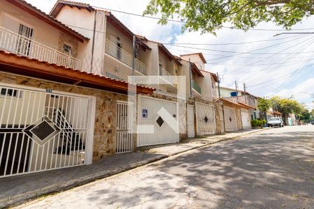 Casa à venda com 120m², 2 quartos e 3 vagasFachada