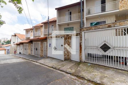 Casa à venda com 120m², 2 quartos e 3 vagasFachada