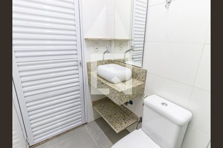 Banheiro de casa para alugar com 1 quarto, 39m² em Belenzinho, São Paulo