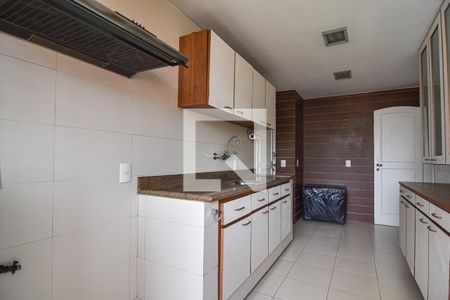 Apartamento à venda com 180m², 4 quartos e 1 vaga Apartamento à venda com 180m², 4 quartos e 1 vagaCozinha