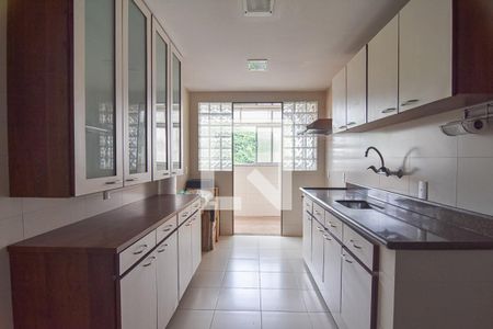 Apartamento à venda com 180m², 4 quartos e 1 vaga Apartamento à venda com 180m², 4 quartos e 1 vagaCozinha