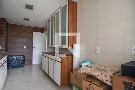 Apartamento à venda com 180m², 4 quartos e 1 vaga Apartamento à venda com 180m², 4 quartos e 1 vagaCozinha