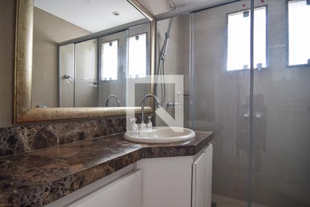 Apartamento à venda com 180m², 4 quartos e 1 vaga Apartamento à venda com 180m², 4 quartos e 1 vagaBanheiro