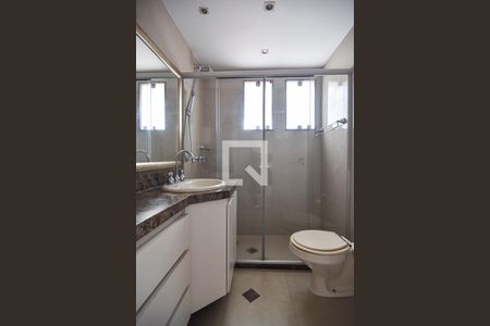 Apartamento à venda com 180m², 4 quartos e 1 vaga Apartamento à venda com 180m², 4 quartos e 1 vagaBanheiro