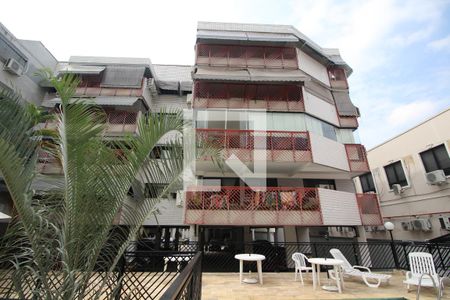 Apartamento à venda com 115m², 4 quartos e 2 vagasFachada