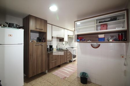 Apartamento à venda com 115m², 4 quartos e 2 vagasCozinha