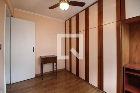 Apartamento à venda com 115m², 4 quartos e 2 vagasQuarto 2
