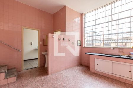 Casa à venda com 300m², 4 quartos e 2 vagas Casa à venda com 300m², 4 quartos e 2 vagasCozinha