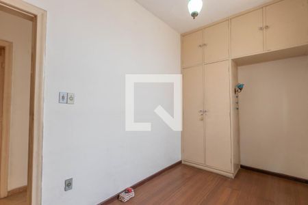 Casa à venda com 300m², 4 quartos e 2 vagas Casa à venda com 300m², 4 quartos e 2 vagasQuarto 1
