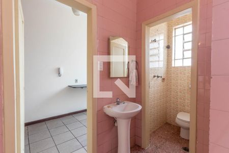 Casa à venda com 300m², 4 quartos e 2 vagas Casa à venda com 300m², 4 quartos e 2 vagasDCE