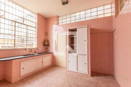 Casa à venda com 300m², 4 quartos e 2 vagas Casa à venda com 300m², 4 quartos e 2 vagasCozinha