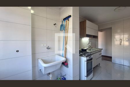 Apartamento à venda com 60m², 2 quartos e 1 vagaCozinha - área de serviço