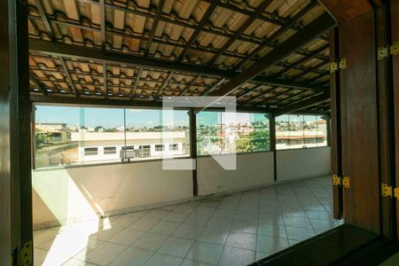 Casa à venda com 354m², 4 quartos e 1 vaga Casa à venda com 354m², 4 quartos e 1 vagaVista Quarto 2